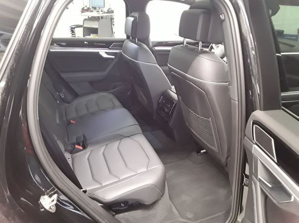 Fahrzeugabbildung Volkswagen Touareg 3.0 TDI 4Motion tiptronic Elegance AHK