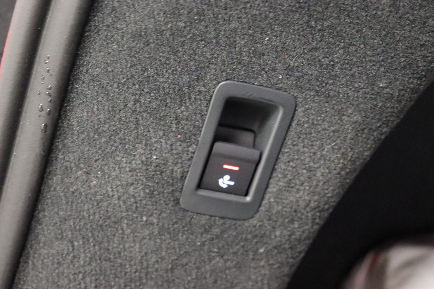 Fahrzeugabbildung Audi A6 Avant 45 TDI quattro S tronic Advanced Matrix