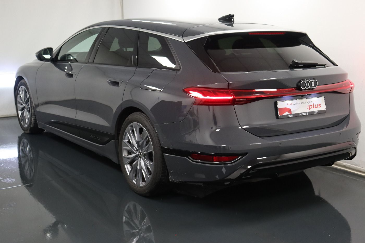 Fahrzeug autohaus mense Fahrzeugabbildung Audi A6 Avant e-tron performance AHK|Luft|Standhzg