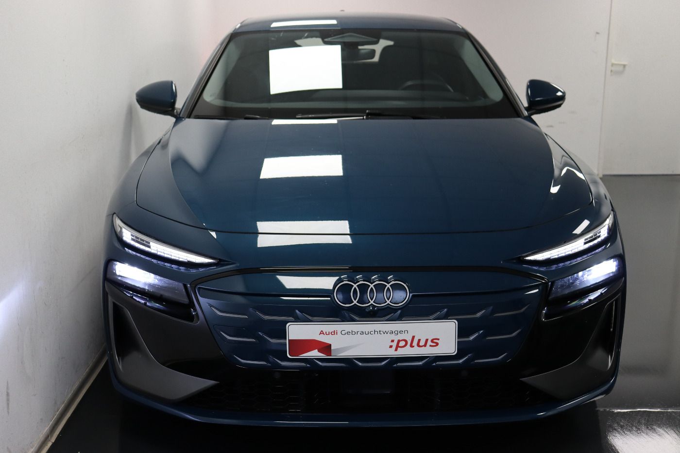 Fahrzeugabbildung Audi A6 Avant e-tron performance S-Line AHK|Luft|ACC