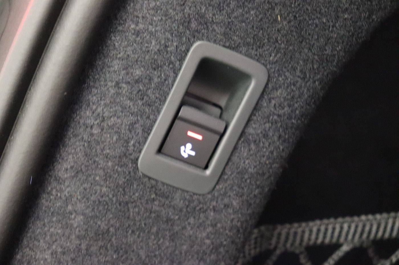 Fahrzeug autohaus mense Fahrzeugabbildung Audi A6 Avant e-tron B&O|AHK|HUD|Luft|Standhzg|4xSHZG