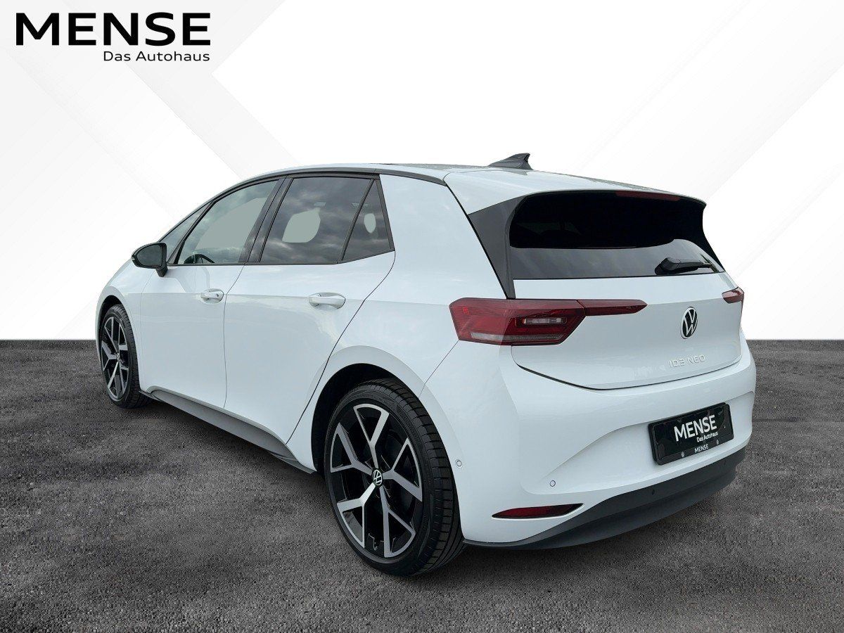 Fahrzeug autohaus mense Fahrzeugabbildung Volkswagen ID.3 Neo Style 79 kWh 1-Gang-Automatik Pano,WR,W - mit KI generiert/bearbeitet