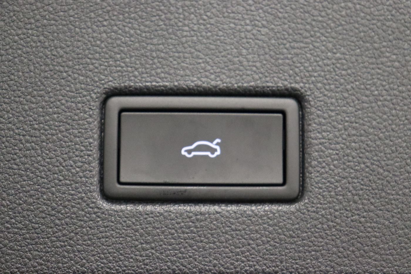 Fahrzeugabbildung Volkswagen T-Roc 2.0 TDI Style IQ.Light|Matrix|CarPlay|ACC