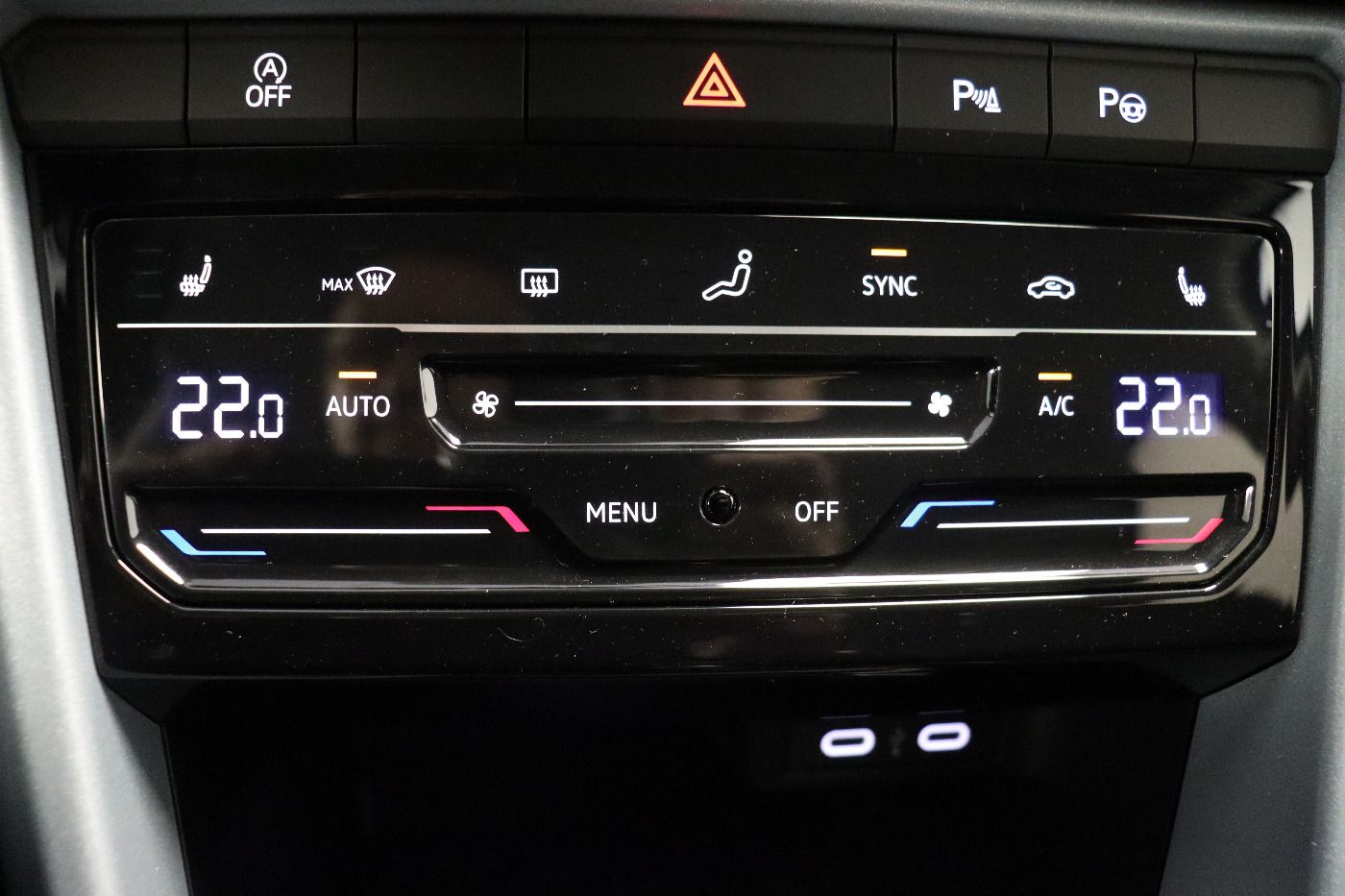 Fahrzeugabbildung Volkswagen T-Roc 1.0 TSI Life Goal CarPlay|ACC|LED|Navi|PDC