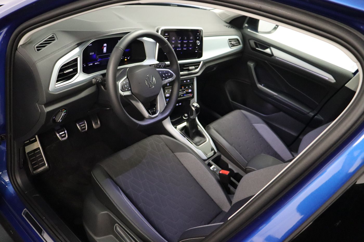 Fahrzeugabbildung Volkswagen T-Roc 1.0 TSI Life Goal CarPlay|ACC|LED|Navi|PDC