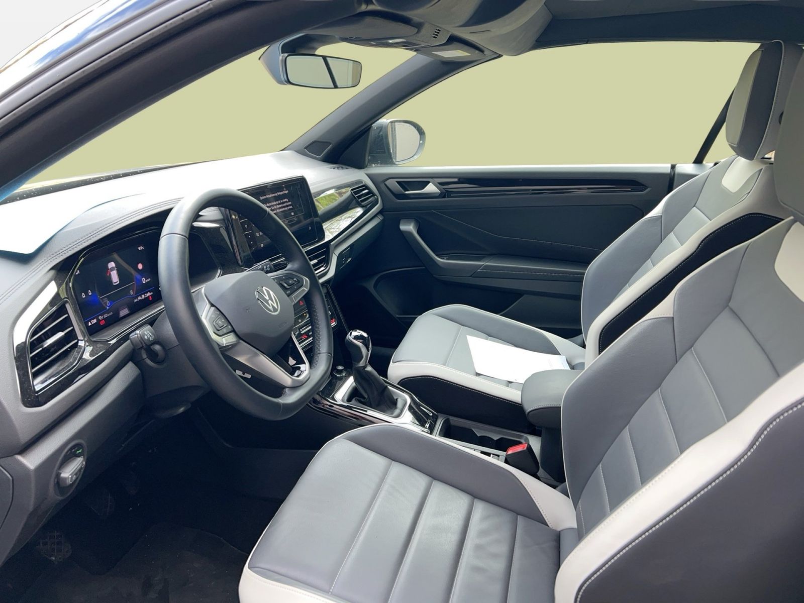 Fahrzeugabbildung Volkswagen T-Roc Cabriolet 1.5 TSI Style IQ.Light|Matrix|LM