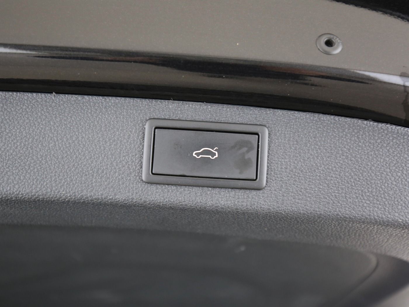 Fahrzeugabbildung SKODA Kodiaq 2.0 TDI Sportline AHK|Standhzg|4xSHZG|ACC