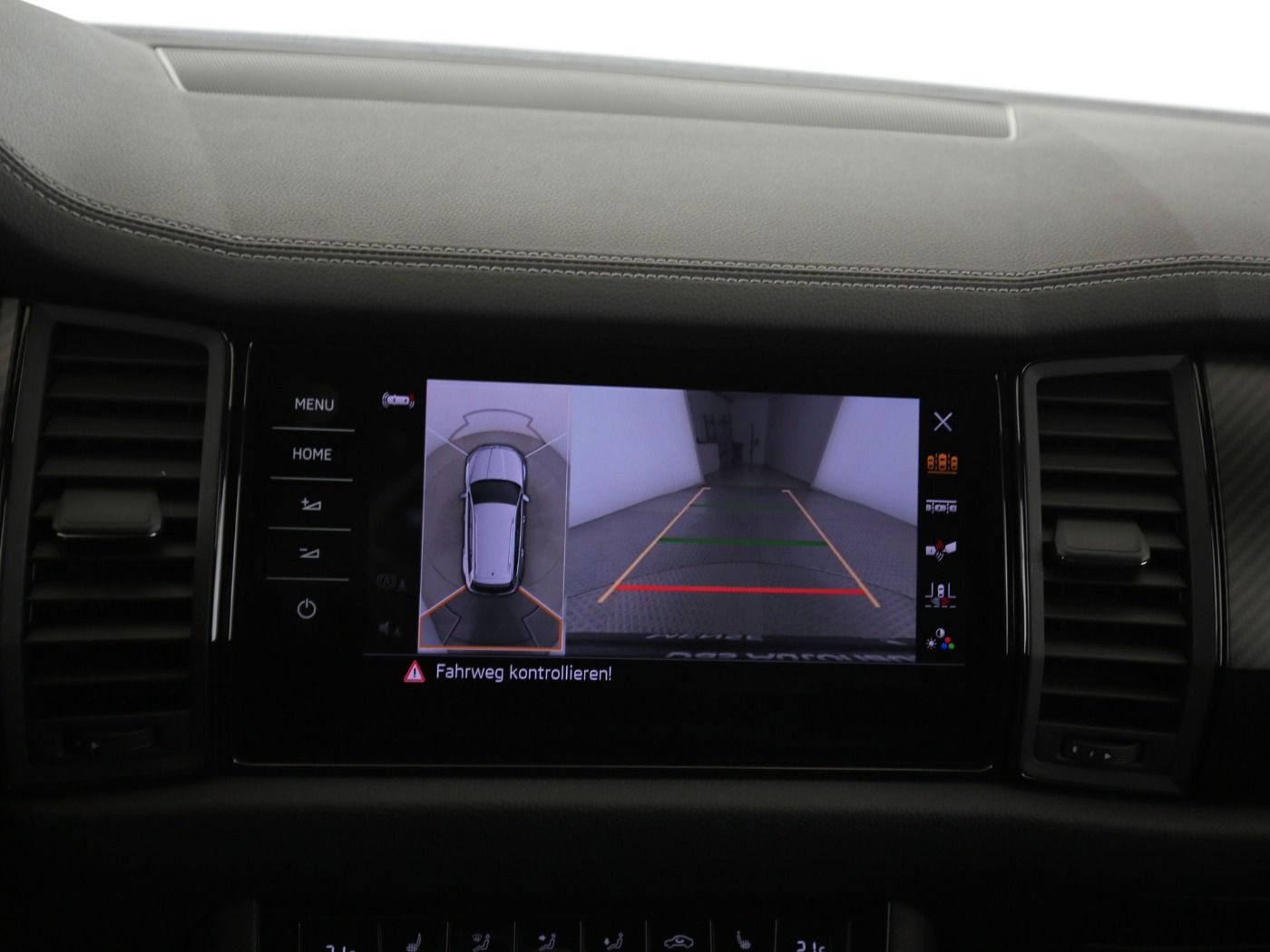 Fahrzeugabbildung SKODA Kodiaq 2.0 TDI Sportline AHK|Standhzg|4xSHZG|ACC