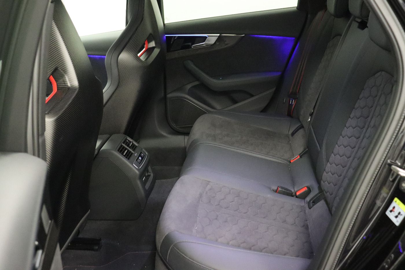 Fahrzeugabbildung Audi RS 4 Avant 2.9 TFSI Quattro tiptronic Pano