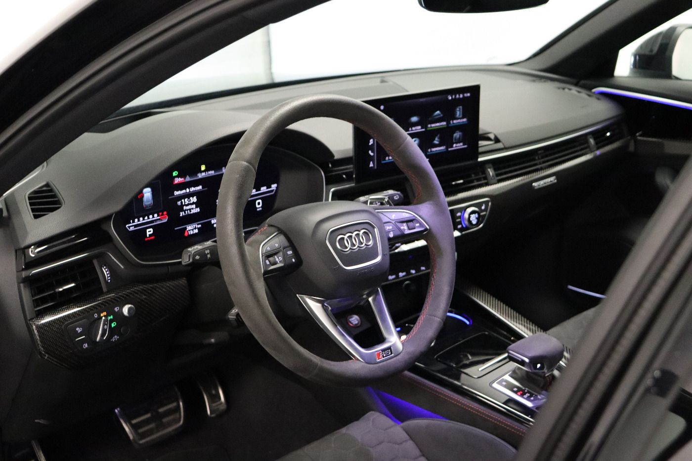 Fahrzeugabbildung Audi RS 4 Avant 2.9 TFSI Quattro tiptronic Pano