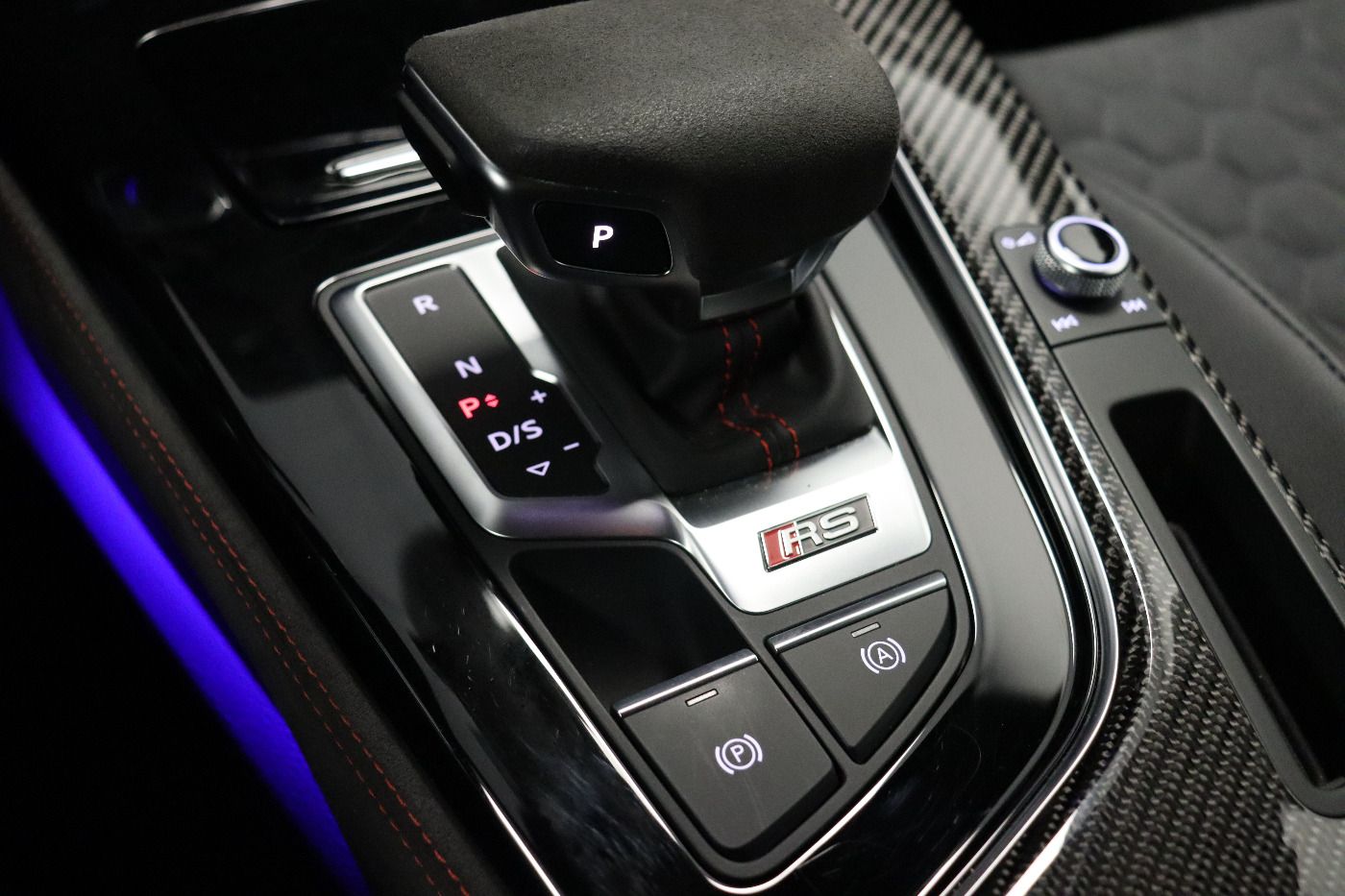 Fahrzeugabbildung Audi RS 4 Avant 2.9 TFSI Quattro tiptronic Pano