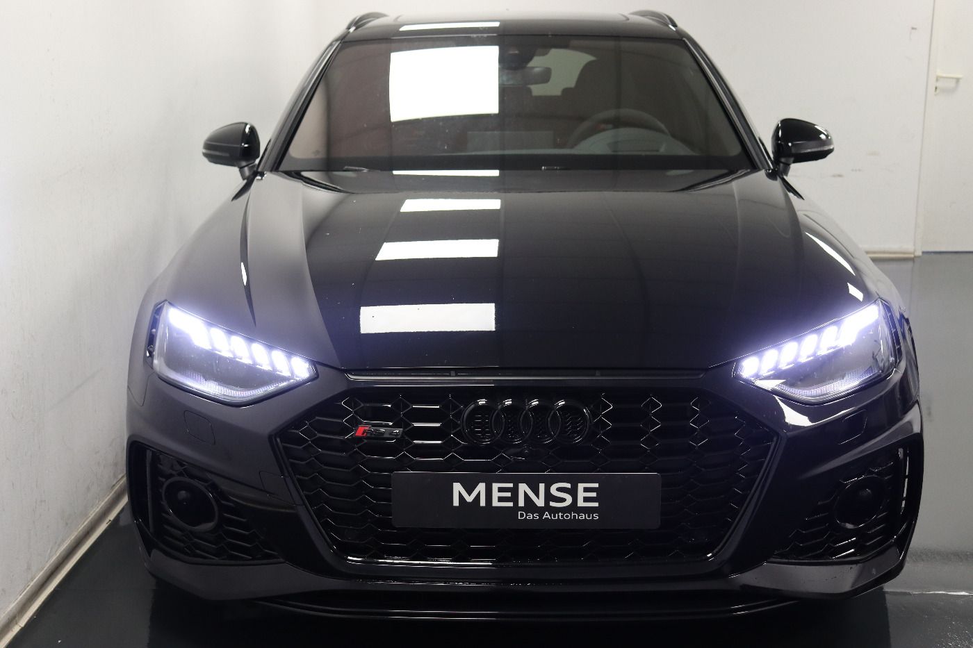 Fahrzeugabbildung Audi RS 4 Avant 2.9 TFSI Quattro tiptronic Pano