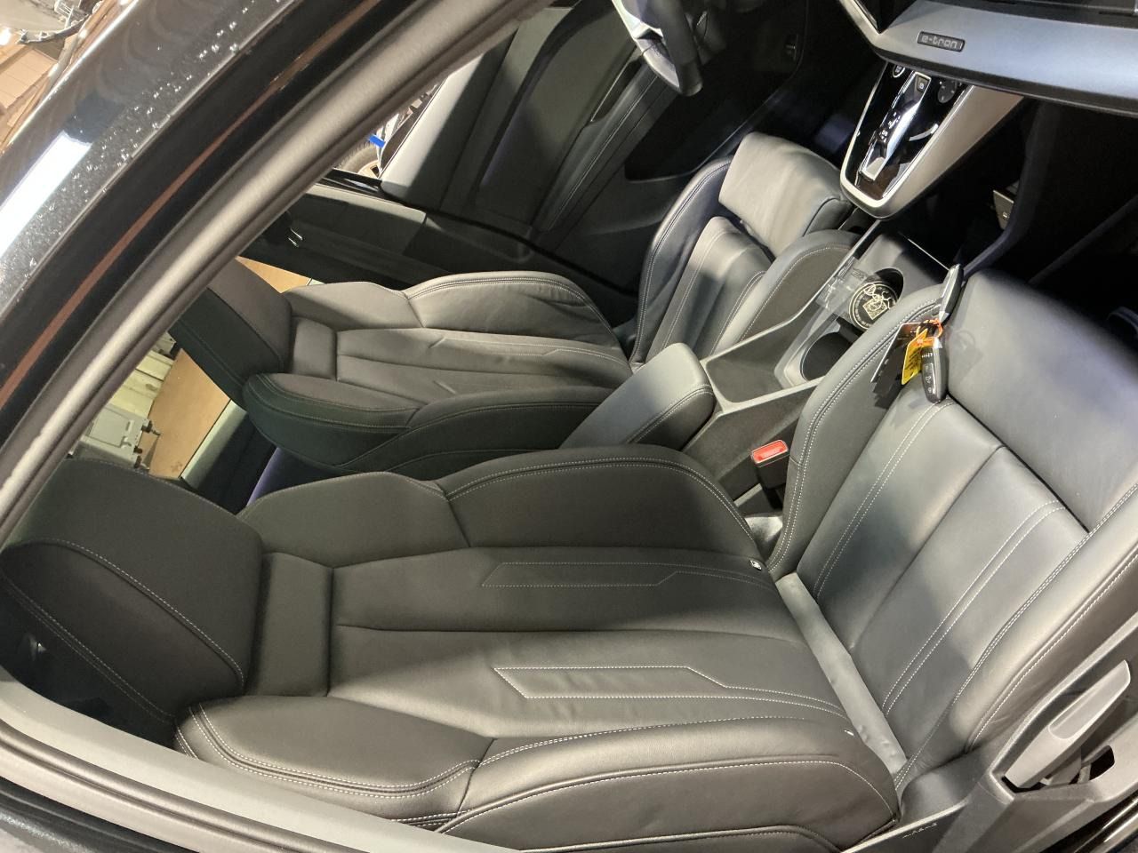 Fahrzeug autohaus mense Fahrzeugabbildung Audi Q4 Sportback e-tron 35 Pano|Standhzg|ACC|LED|PDC