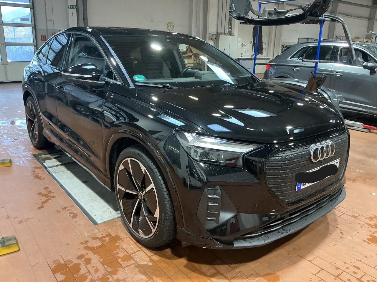 Fahrzeug autohaus mense Fahrzeugabbildung Audi Q4 Sportback e-tron 35 Pano|Standhzg|ACC|LED|PDC