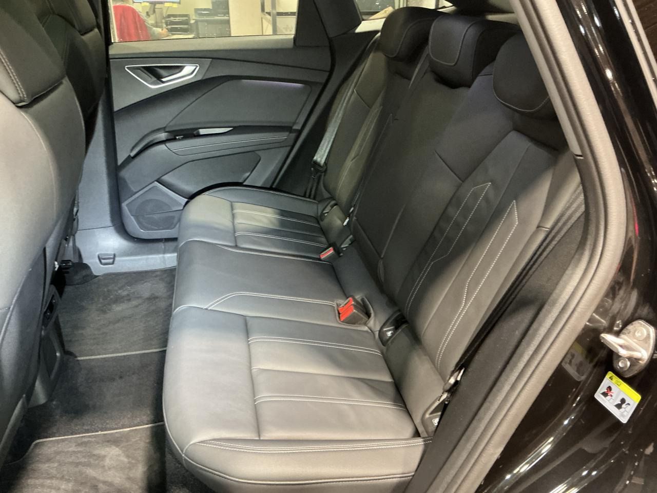 Fahrzeug autohaus mense Fahrzeugabbildung Audi Q4 Sportback e-tron 35 Pano|Standhzg|ACC|LED|PDC