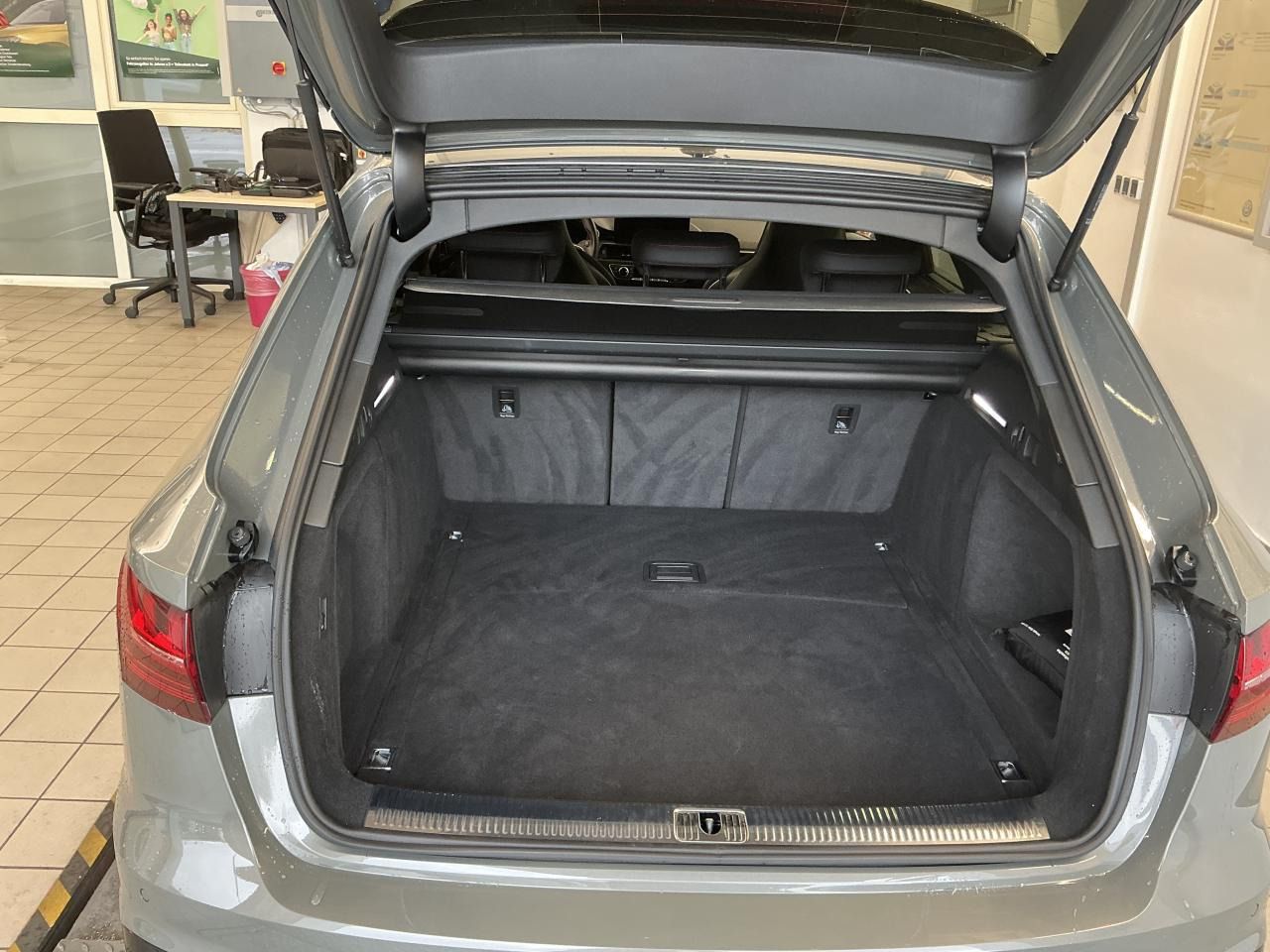 Fahrzeugabbildung Audi S4 Avant 3.0 TDI Quattro tiptronic Matrix|B&O