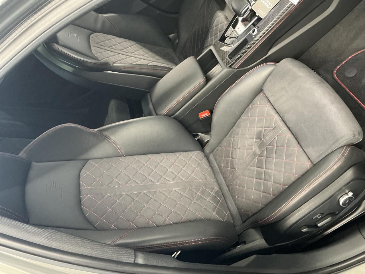 Fahrzeugabbildung Audi S4 Avant 3.0 TDI Quattro tiptronic Matrix|B&O