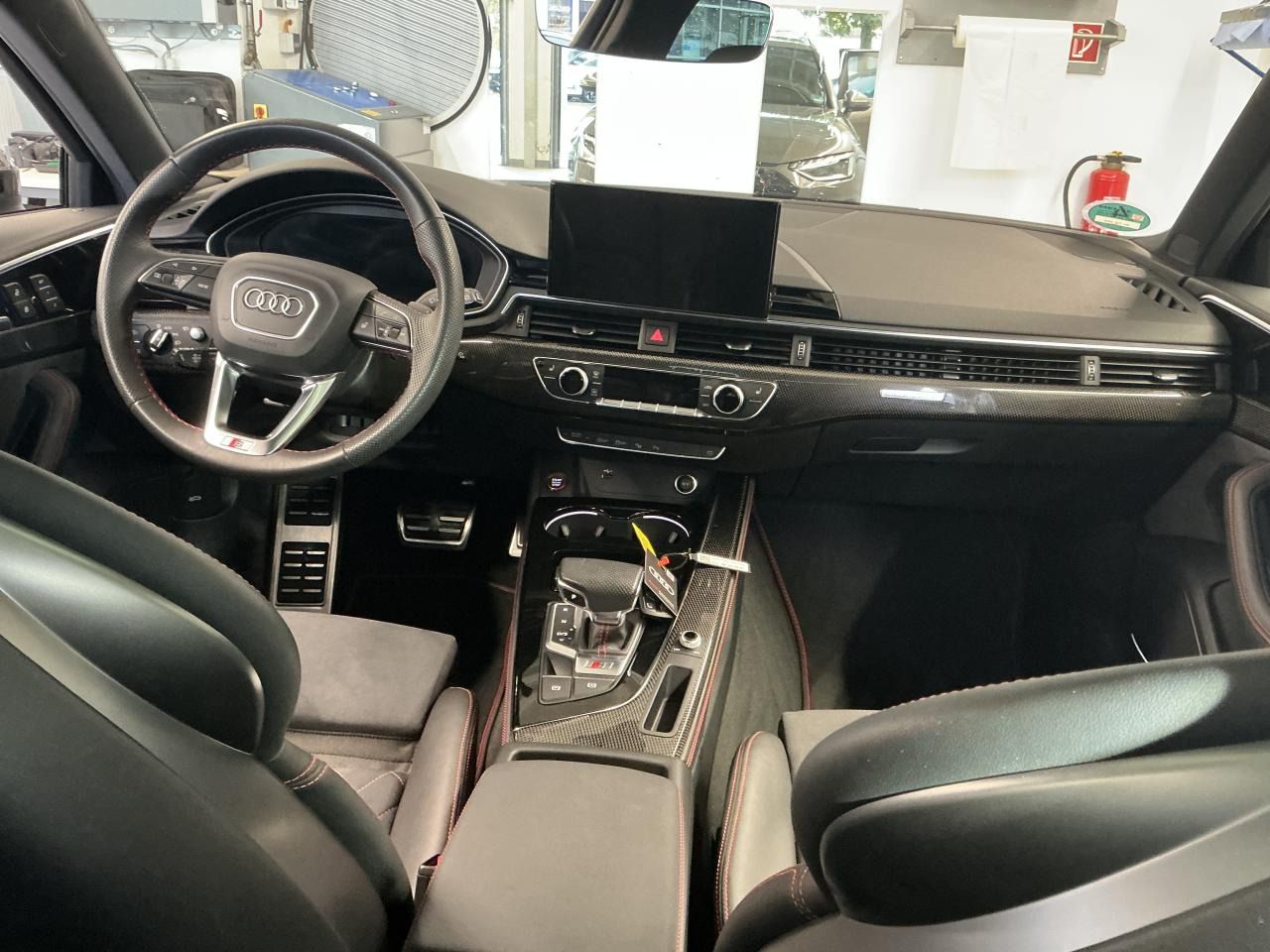 Fahrzeugabbildung Audi S4 Avant 3.0 TDI Quattro tiptronic Matrix|B&O