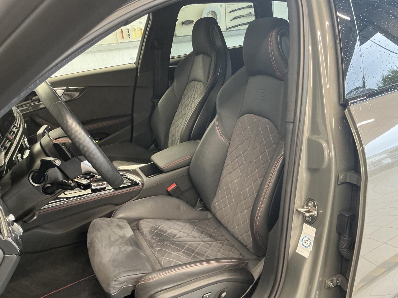 Fahrzeugabbildung Audi S4 Avant 3.0 TDI Quattro tiptronic Matrix|B&O