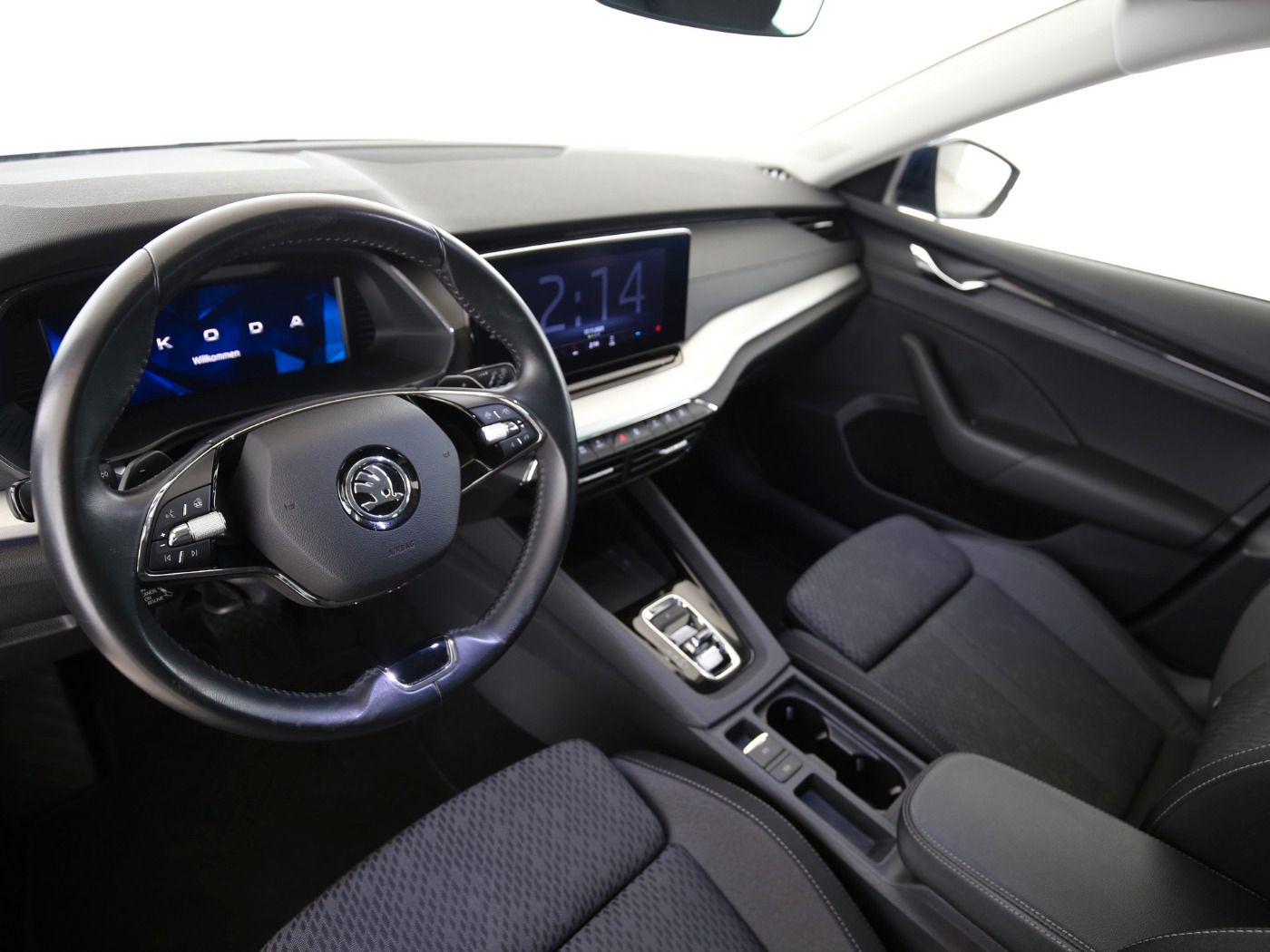 Fahrzeugabbildung SKODA Octavia Combi 2.0 TDI Ambition AHK|Standhzg|ACC