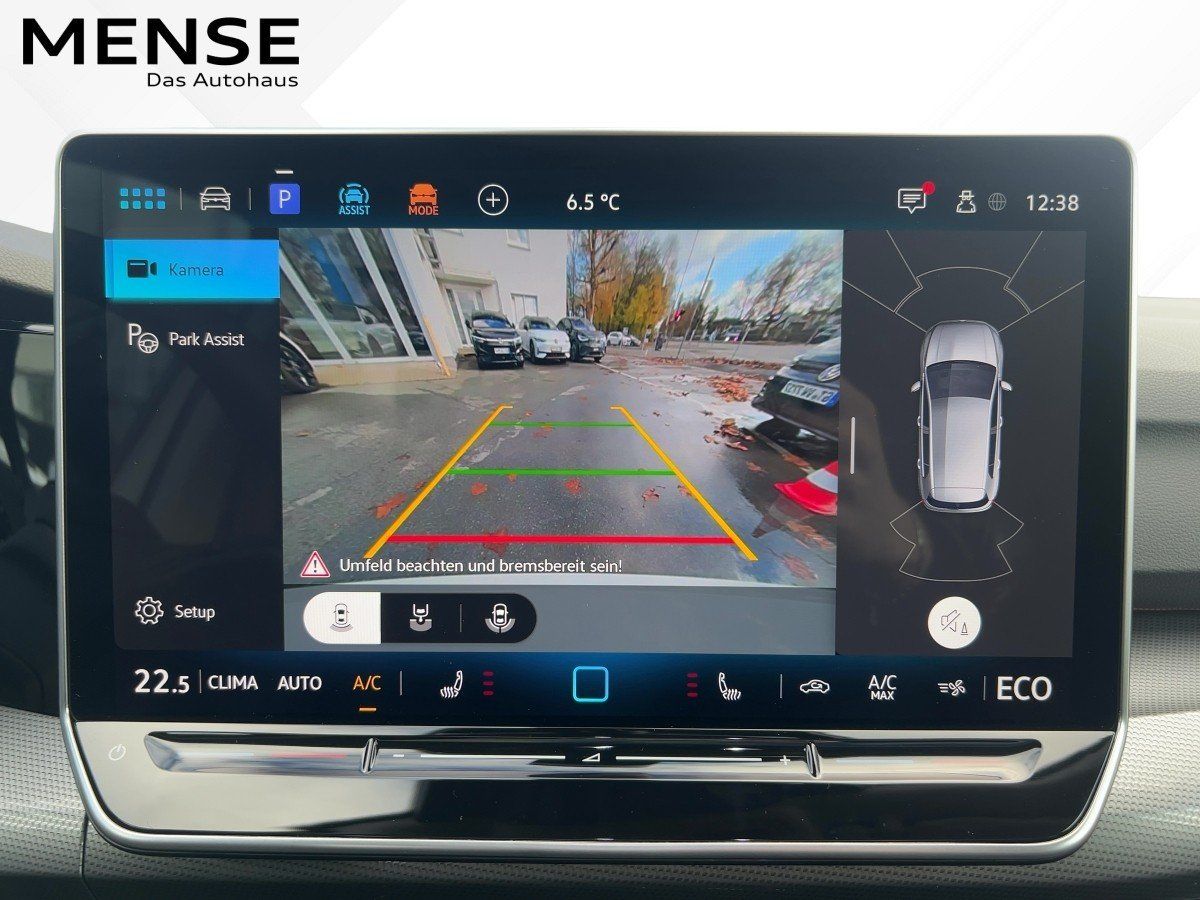 Fahrzeugabbildung Volkswagen Golf 1.5 eHybrid Style AHK Navi HUD Pano DCC ASG