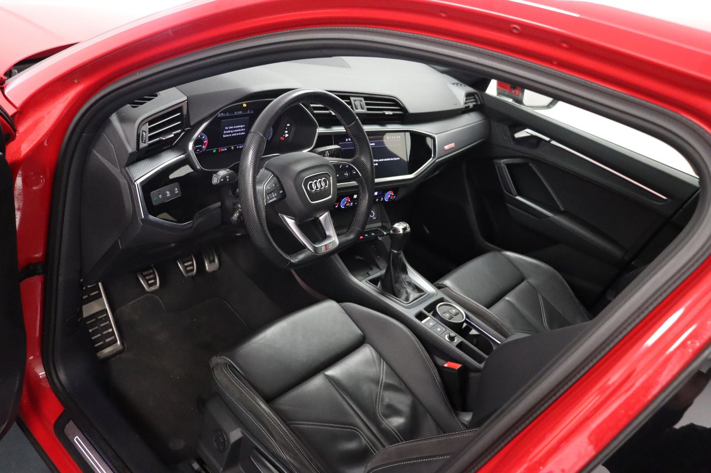 Fahrzeug autohaus mense Fahrzeugabbildung Audi Q3 Sportback 35 TDI S line AHK|ACC|LED|Navi|PDC