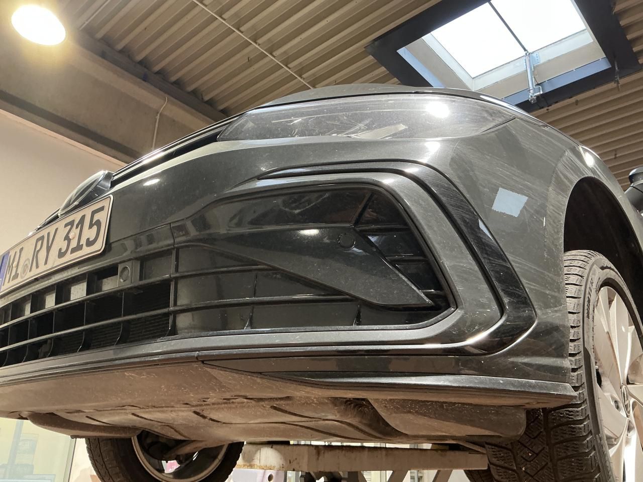 Fahrzeugabbildung Volkswagen Golf VII Variant 2.0 TDI DSG R- line CarPlay|ACC