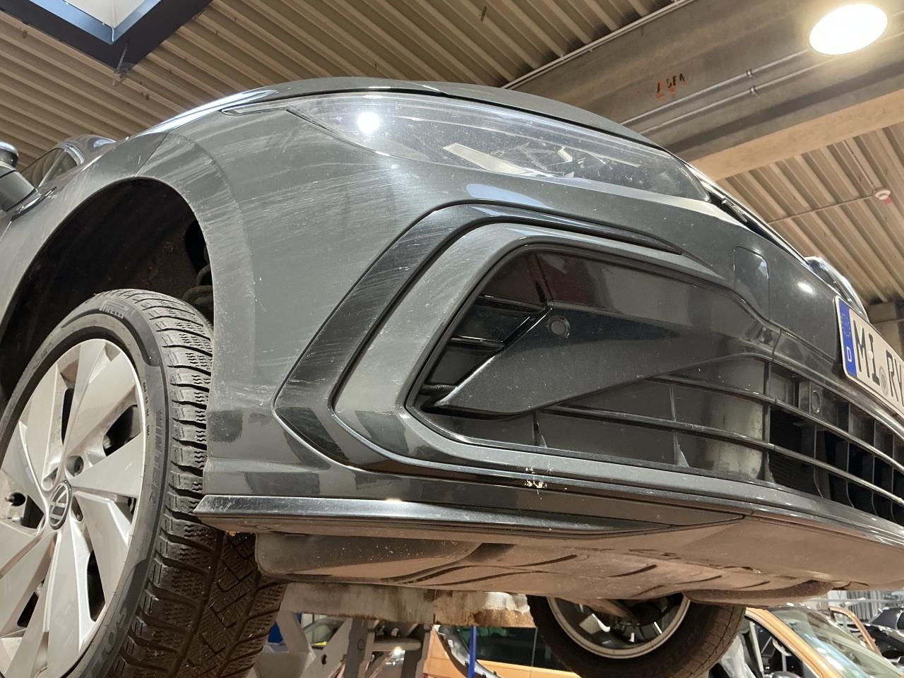 Fahrzeugabbildung Volkswagen Golf VII Variant 2.0 TDI DSG R- line CarPlay|ACC