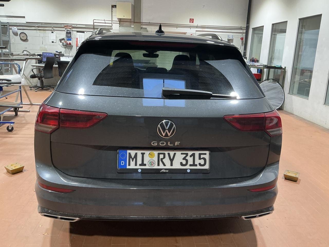Fahrzeugabbildung Volkswagen Golf VII Variant 2.0 TDI DSG R- line CarPlay|ACC