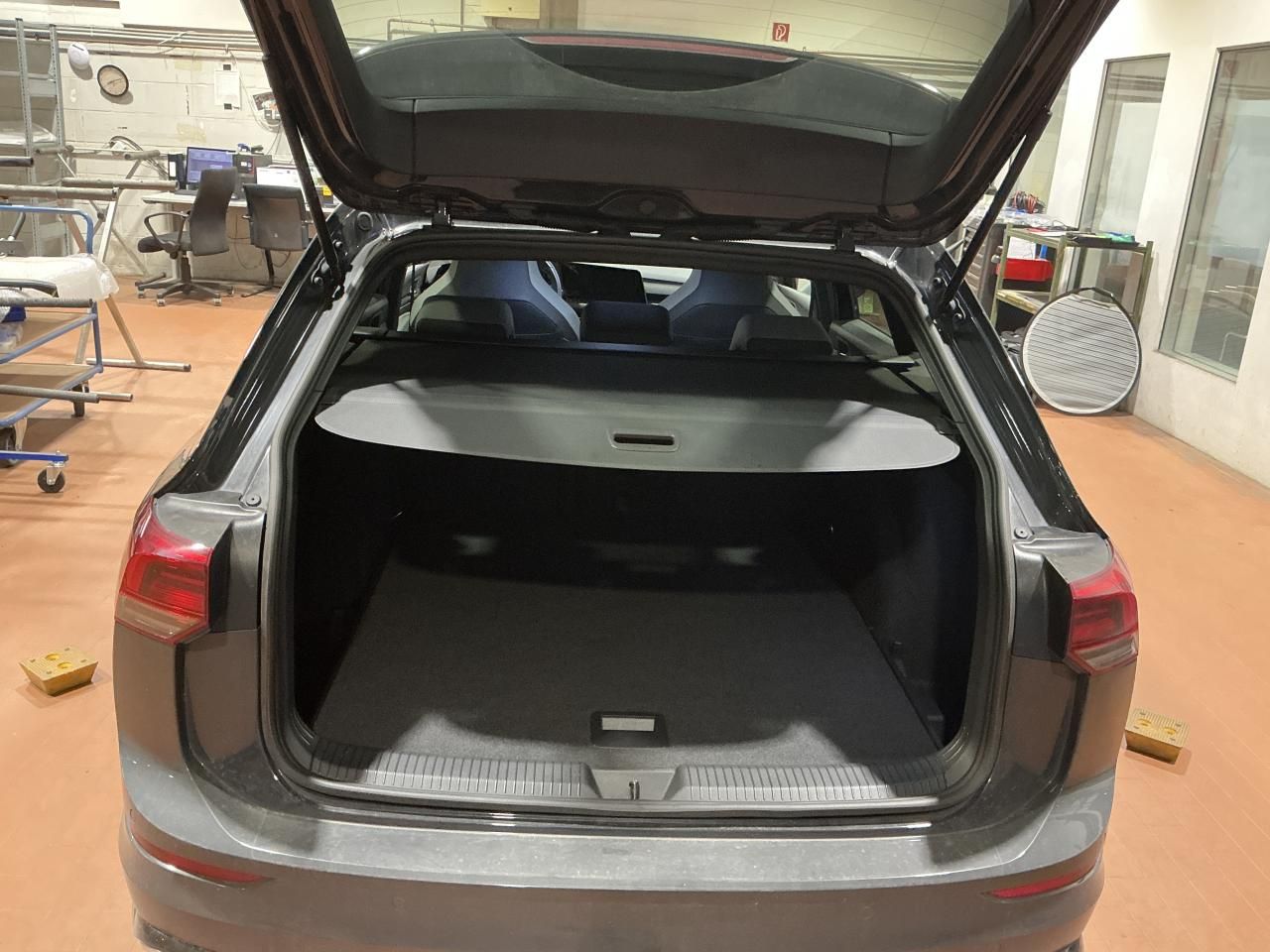 Fahrzeugabbildung Volkswagen Golf VII Variant 2.0 TDI DSG R- line CarPlay|ACC