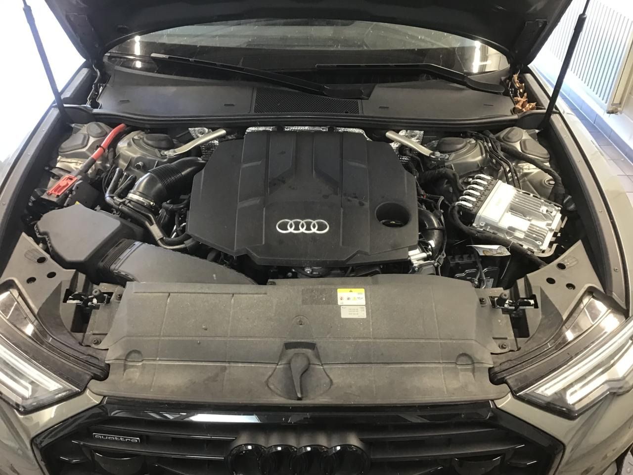 Fahrzeugabbildung Audi A6 Avant 50 TDI quattro tiptronic S line Matrix