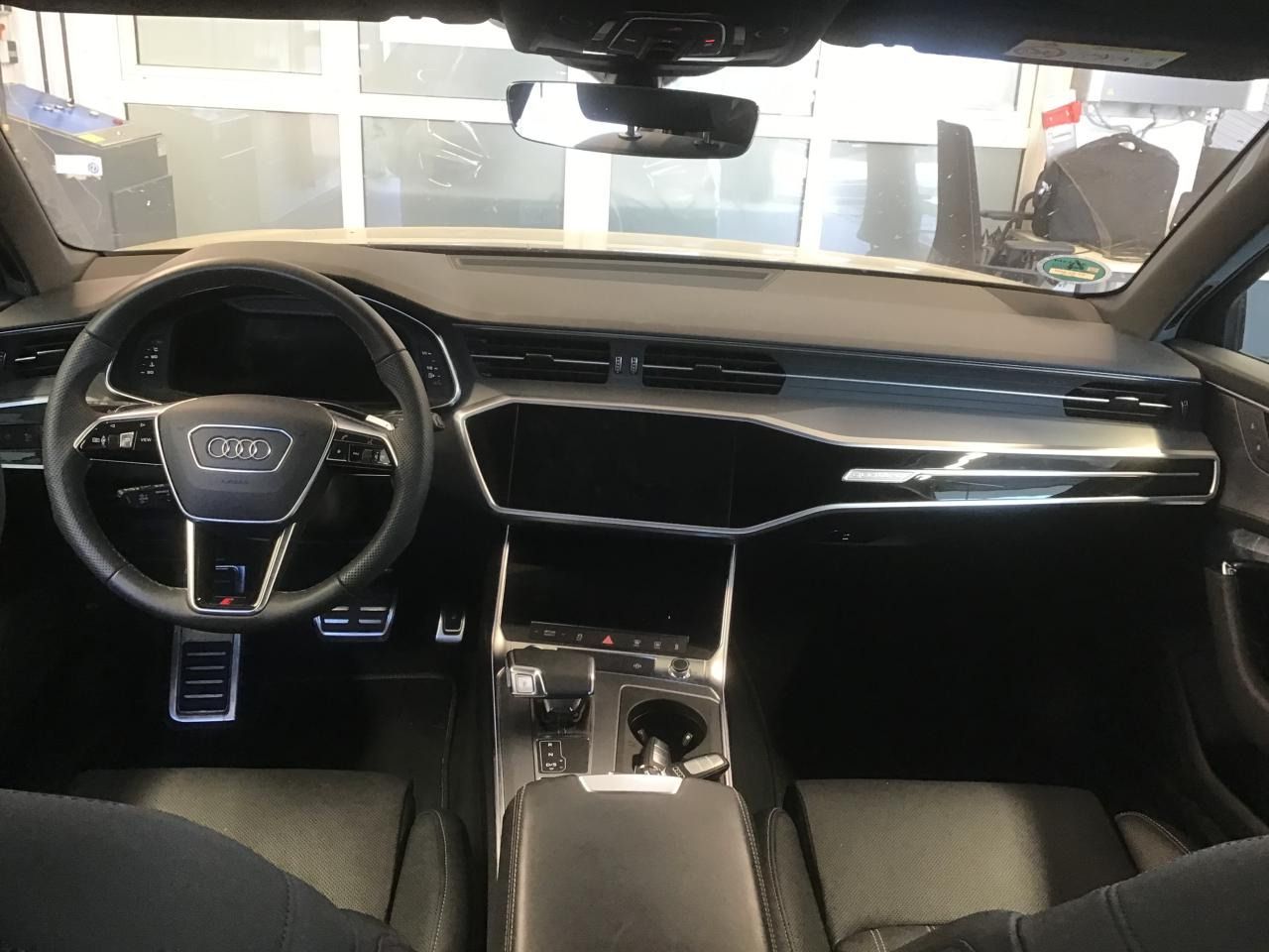 Fahrzeugabbildung Audi A6 Avant 50 TDI quattro tiptronic S line Matrix