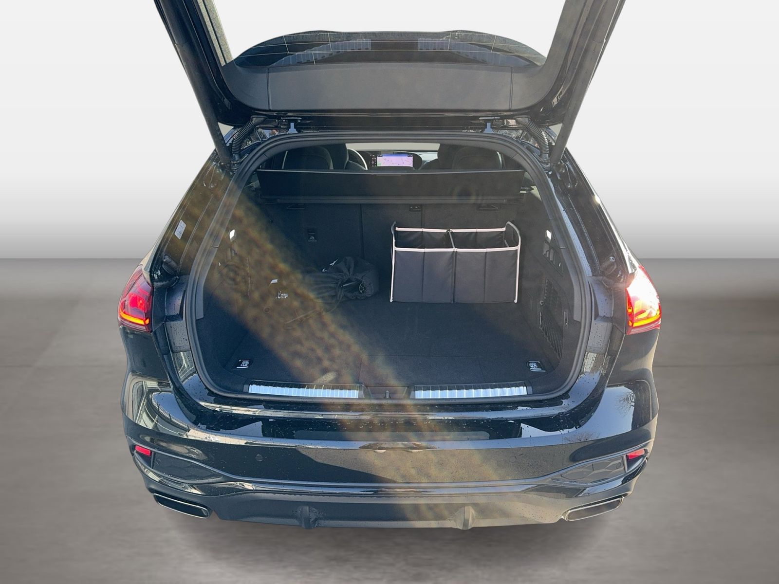 Fahrzeugabbildung Audi A5 Avant e-hybrid quattro 270 kW S tronic Matrix