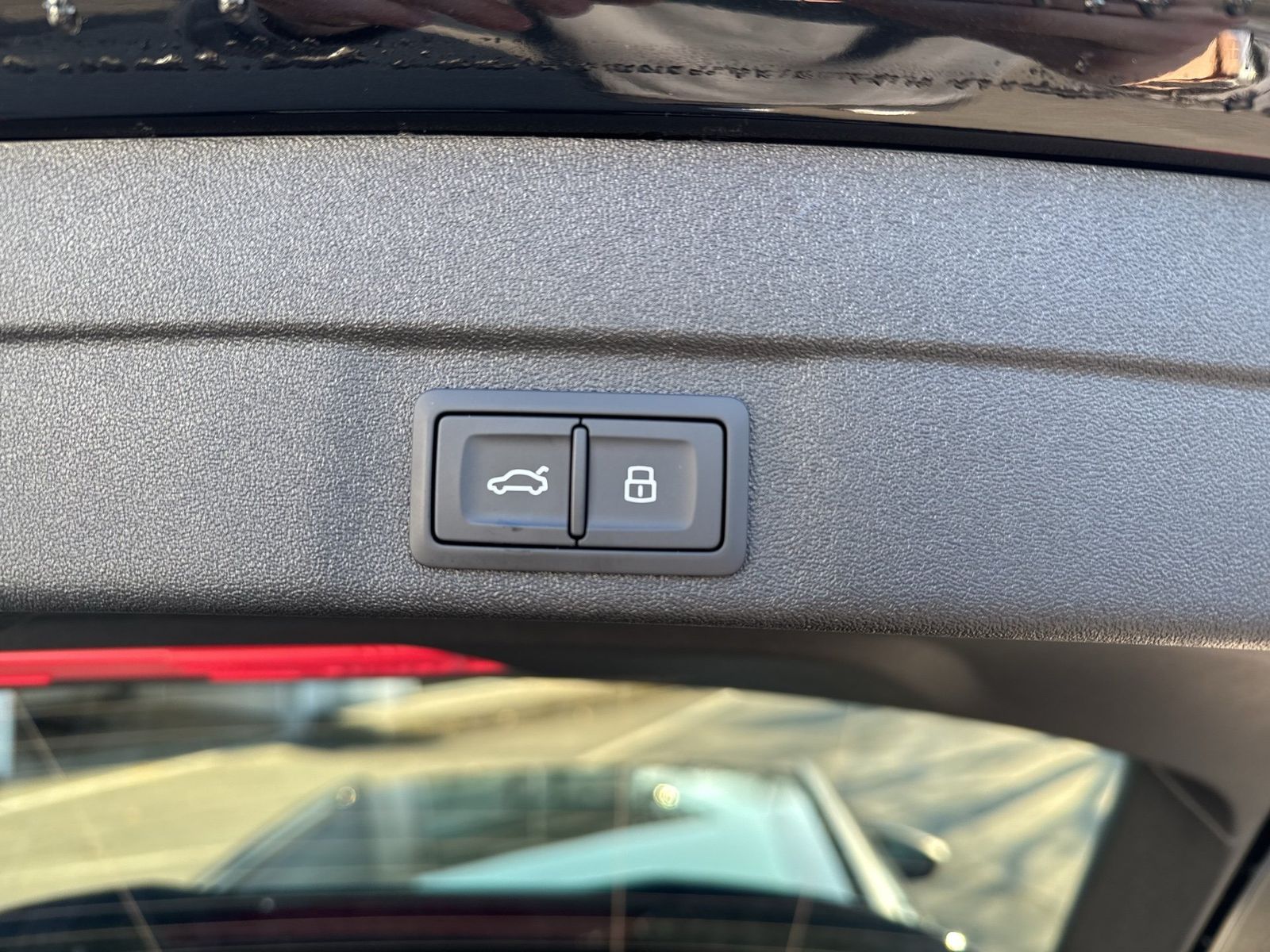 Fahrzeugabbildung Audi A5 Avant e-hybrid quattro 270 kW S tronic Matrix