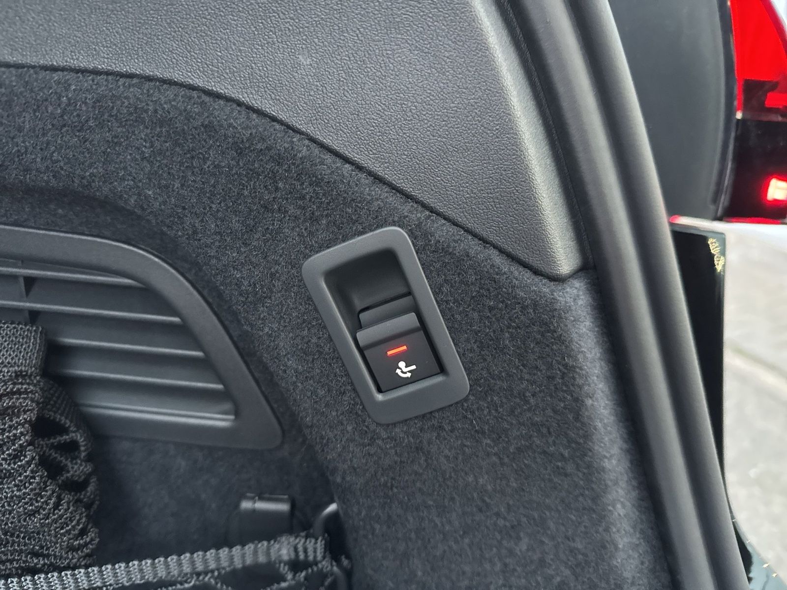 Fahrzeug autohaus mense Fahrzeugabbildung Audi A6 Avant edition one e-hybrid quattro 270 kW