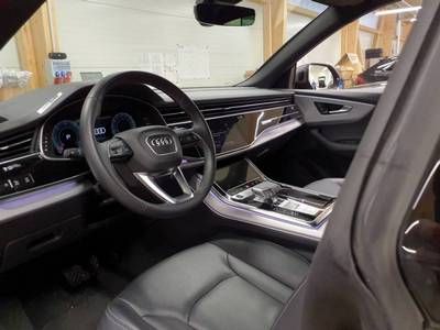 Fahrzeug autohaus mense Fahrzeugabbildung Audi Q8 SUV 45 TDI quattro tiptronic Matrix|AHK|HUD