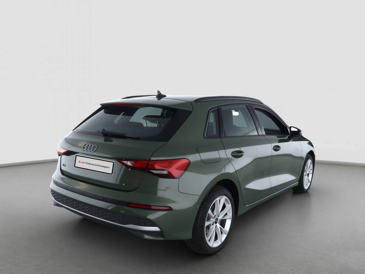 Fahrzeugabbildung Audi A3 Sportback 35 TFSI S tronic Advanced AHK|Navi