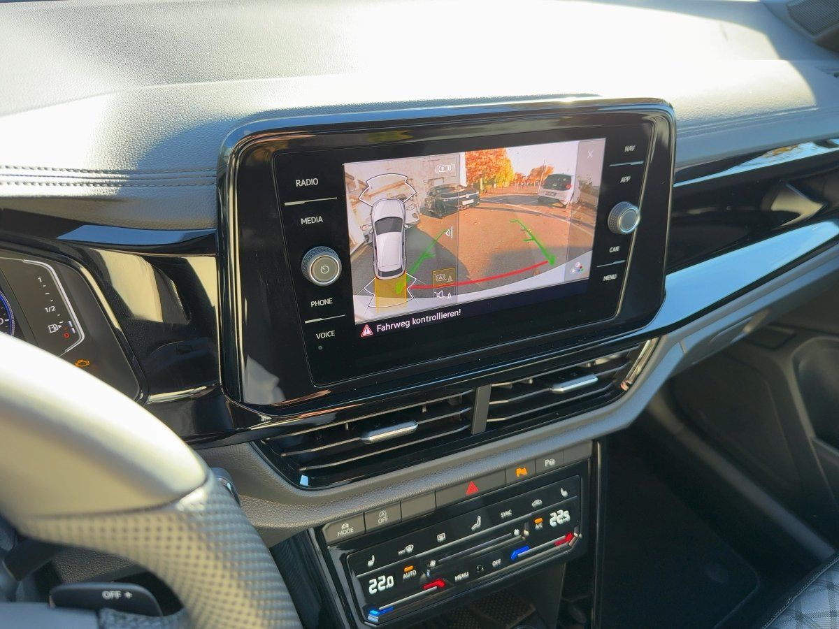 Fahrzeug autohaus mense Fahrzeugabbildung Volkswagen T-Roc 1.5 TSI DSG R-Line AHK BlackStyle Winterre