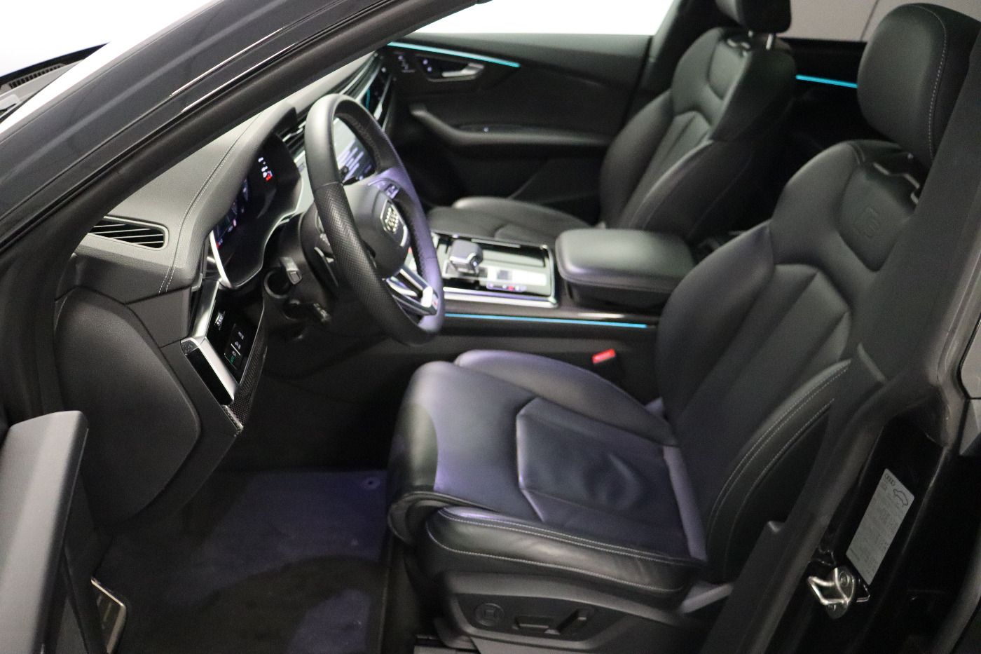 Fahrzeug autohaus mense Fahrzeugabbildung Audi SQ8 4.0 TFSI Quattro tiptronic Matrix|AHK|HUD|Lu