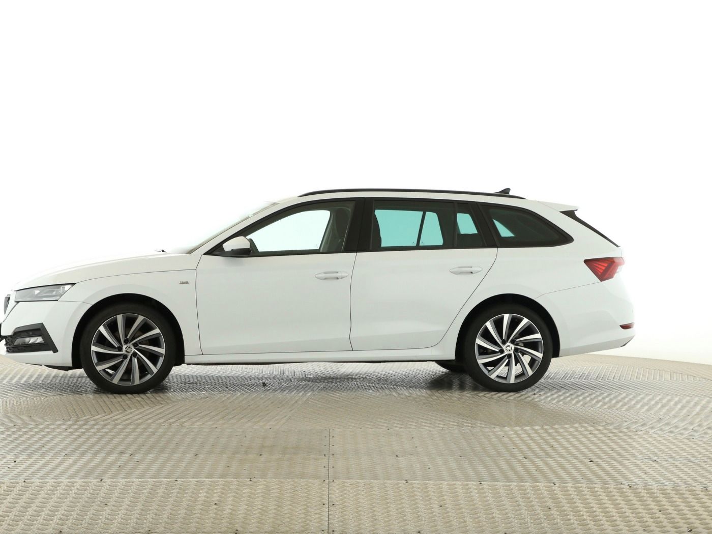 Fahrzeugabbildung SKODA Octavia Combi 2.0 TDI Tour AHK|Standhzg|4xSHZG