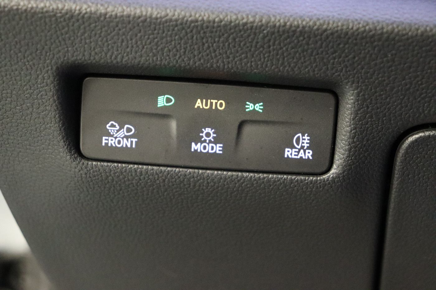 Fahrzeugabbildung Volkswagen Passat Variant 2.0 TDI DSG Elegance IQ.Light|AHK