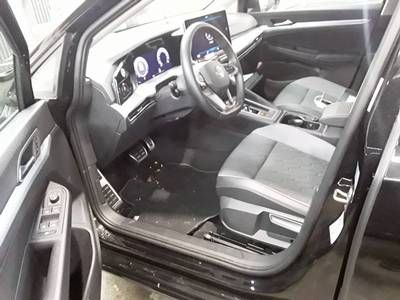 Fahrzeugabbildung Volkswagen Golf VIII 2.0 TDI DSG Goal CarPlay|AHK|ACC|LED