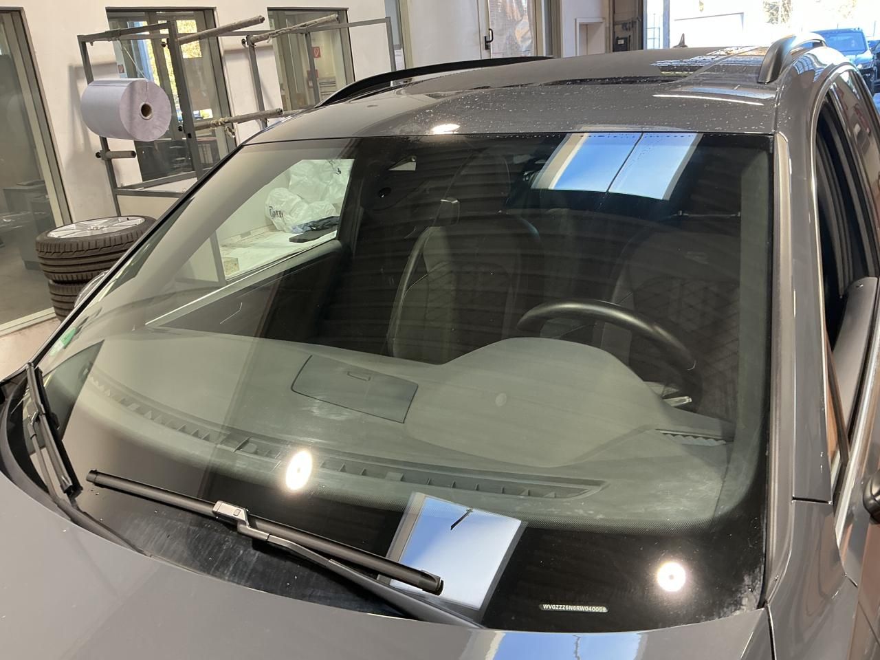 Fahrzeugabbildung Volkswagen Tiguan 2.0 TDI R-line Matrix|CarPlay|AHK|Pano|SD