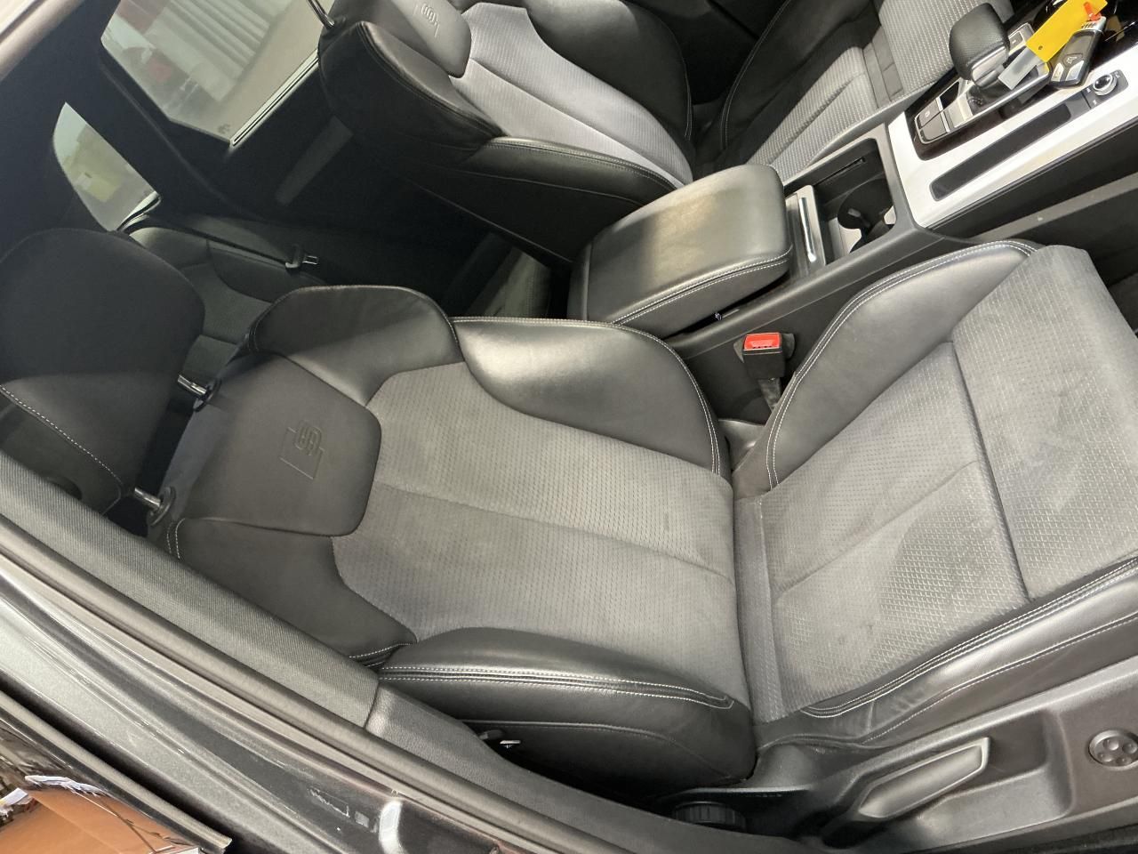 Fahrzeugabbildung Audi Q5 50 TFSI e quattro S tronic S line Matrix|AHK