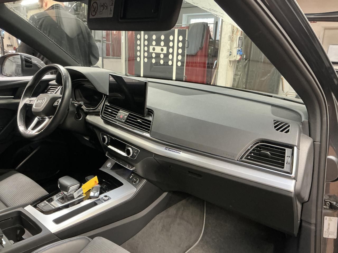 Fahrzeugabbildung Audi Q5 50 TFSI e quattro S tronic S line Matrix|AHK