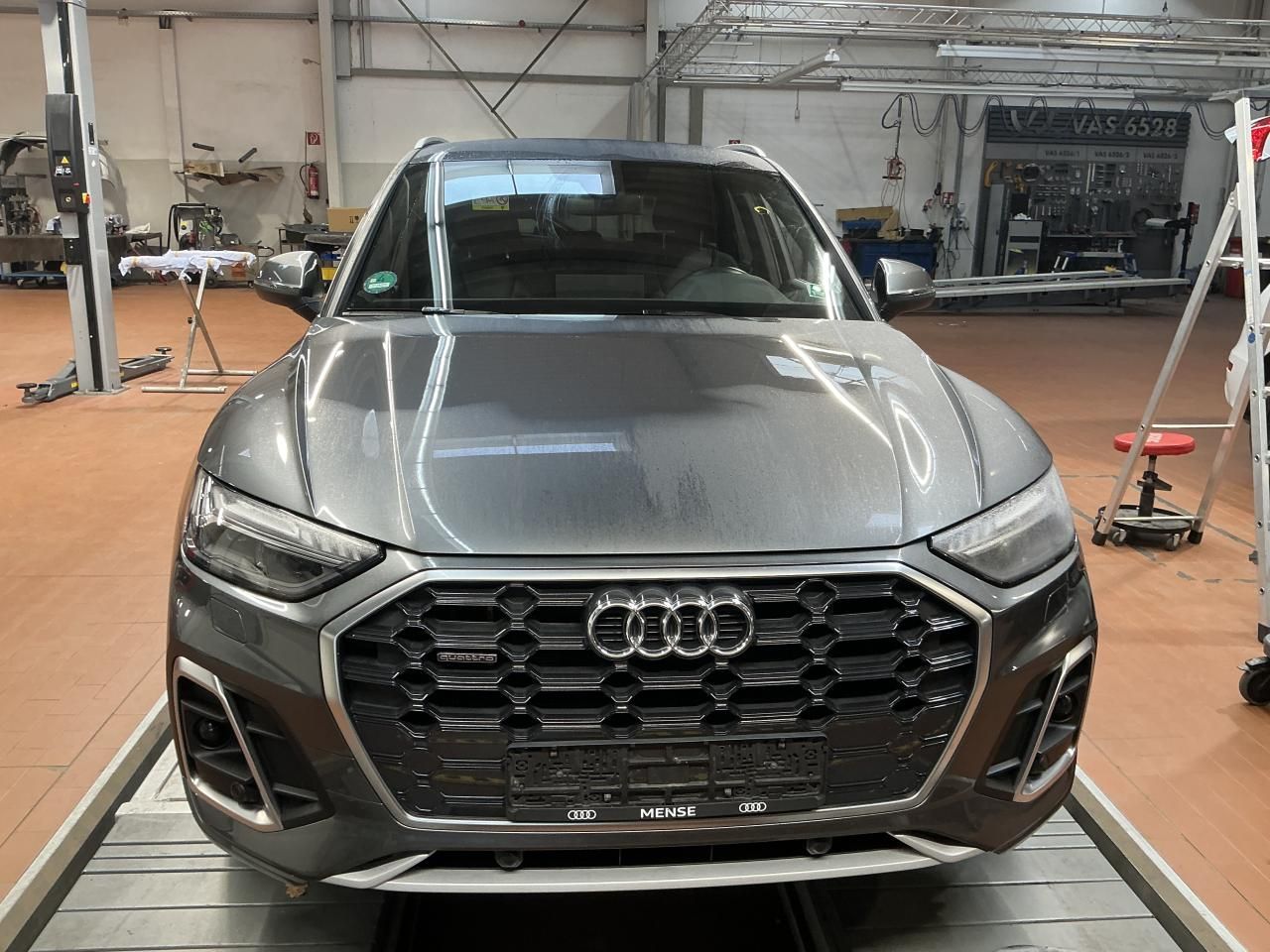 Fahrzeugabbildung Audi Q5 50 TFSI e quattro S tronic S line Matrix|AHK