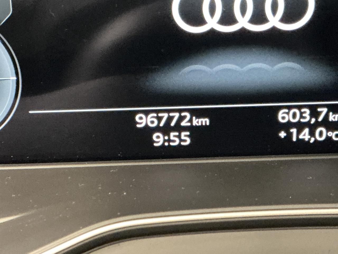 Fahrzeugabbildung Audi Q5 50 TFSI e quattro S tronic S line Matrix|AHK