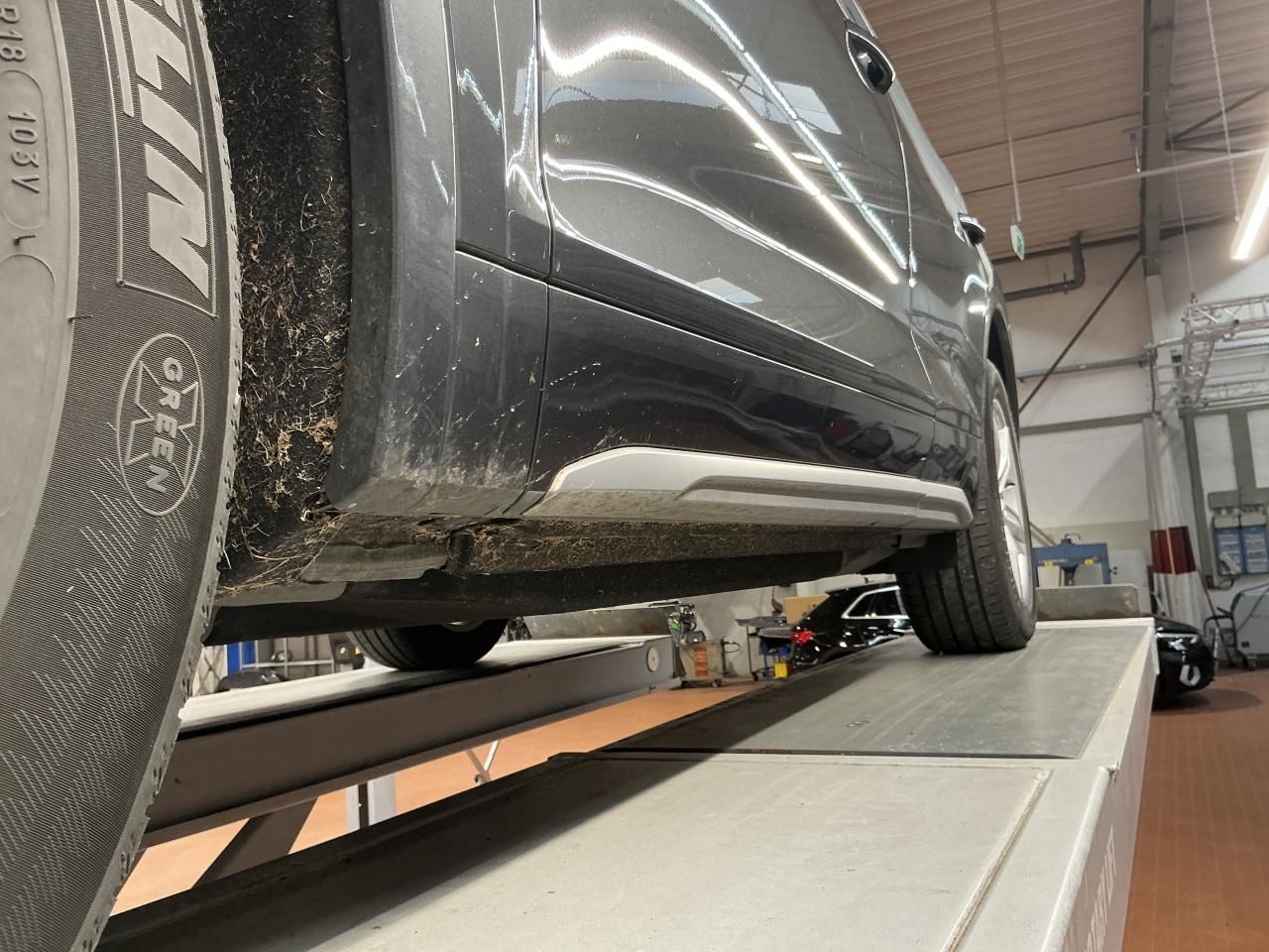 Fahrzeugabbildung Audi Q5 50 TFSI e quattro S tronic S line Matrix|AHK