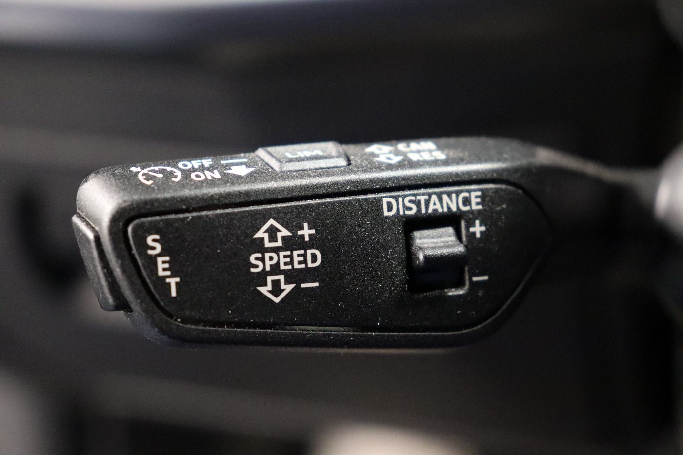 Fahrzeugabbildung Audi A3 Limousine 35 TFSI S tronic S line CarPlay|ACC