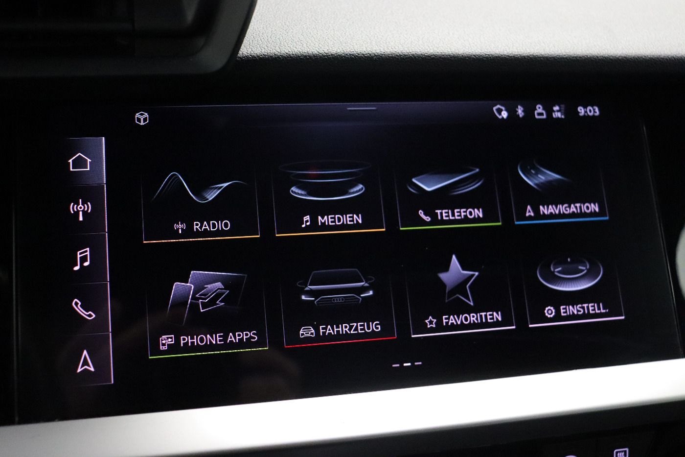 Fahrzeugabbildung Audi A3 Limousine 35 TFSI S tronic S line CarPlay|ACC